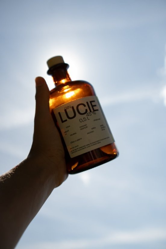 Gin LUCIE